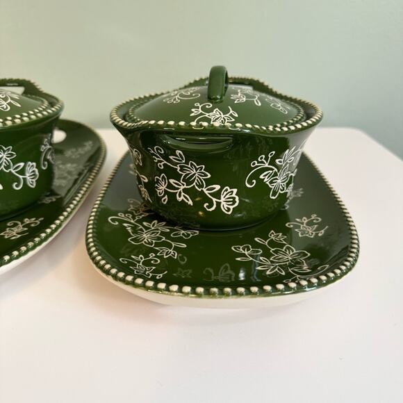 Temp-tations Green Floral Lace 4-Piece Serving Set Casserole & Platters - Picture 3 of 13